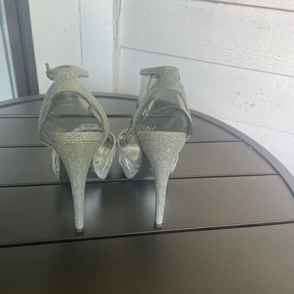 New Adrianna Papell Silver Mesh Platform Metallic Peep Toe Heels Size 7M - Picture 11 of 15